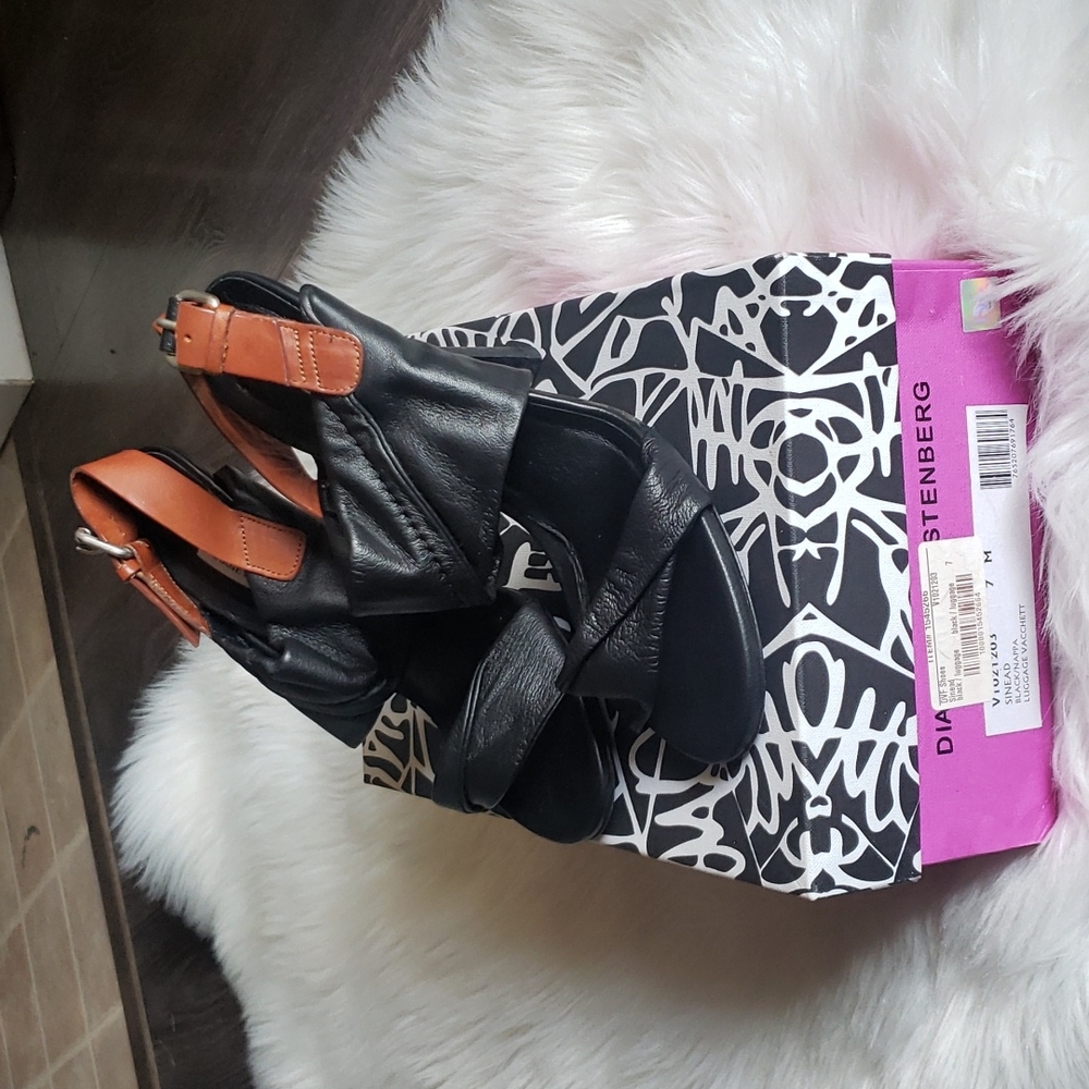 DVF 💥 black strappy heels size 7